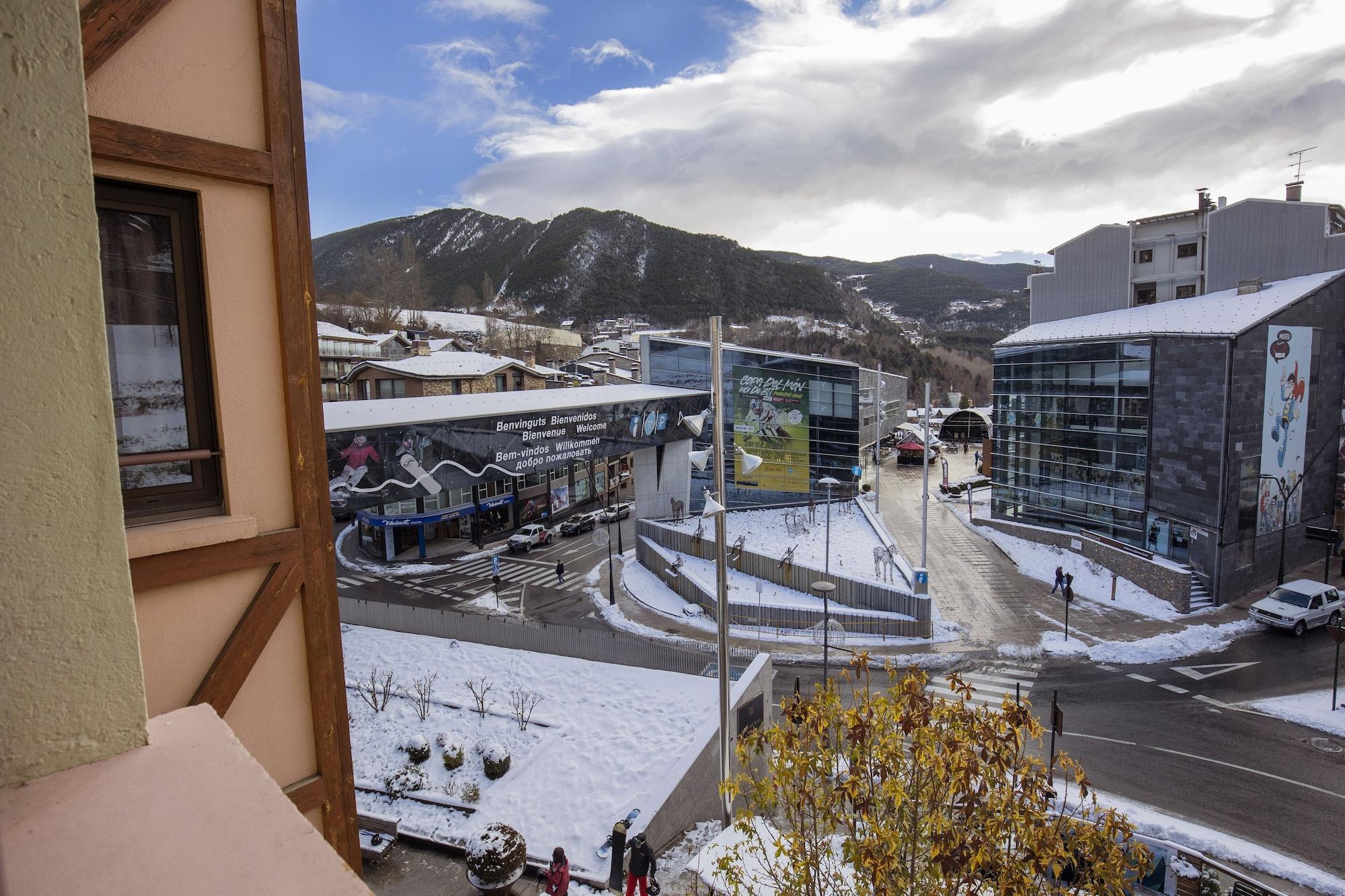 Font Andorra Hostel La Massana Exteriér fotografie